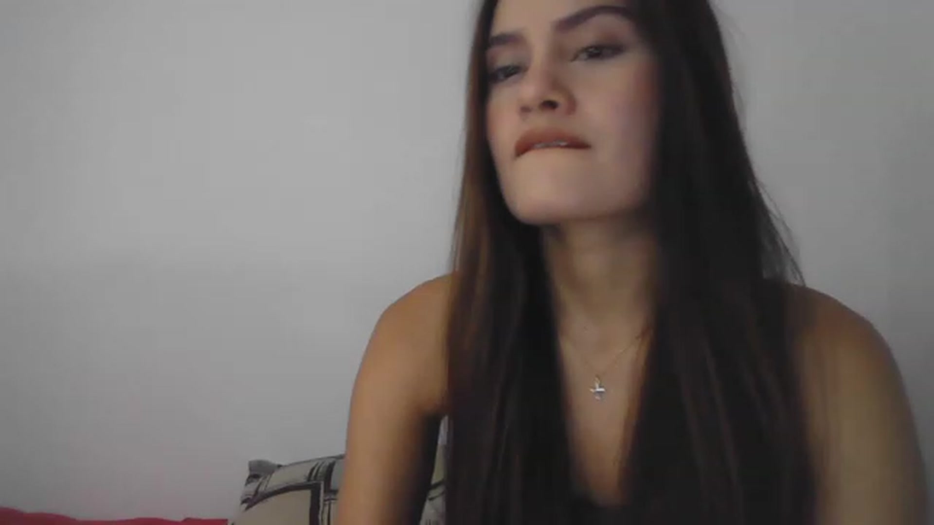 Gallery image thumbnail from nicollemiler's myfreecams stream on, 05/21/2023, 05:11 image 3 of 20