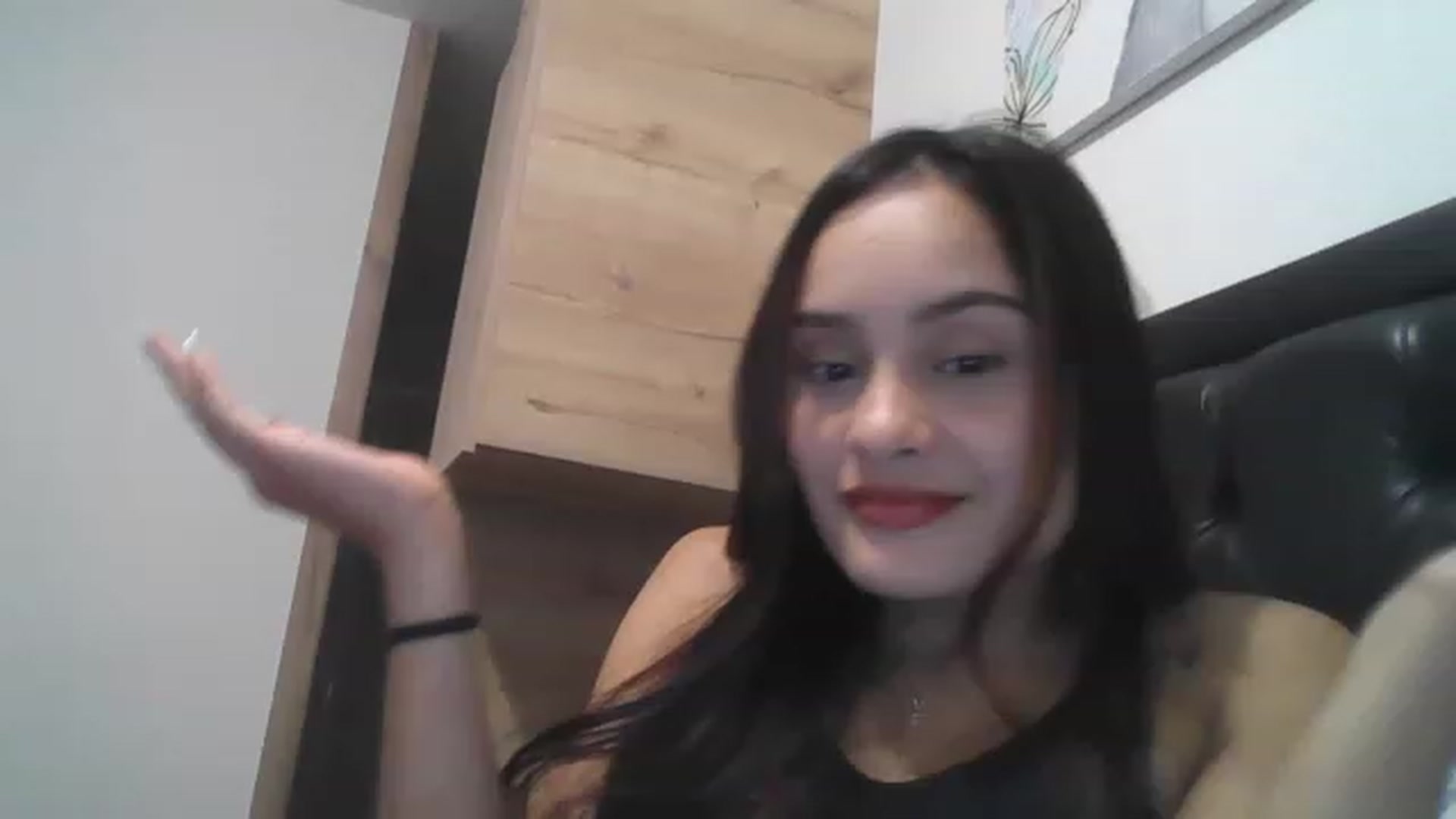 Gallery image thumbnail from nicollemiler's myfreecams stream on, 05/31/2023, 05:33 image 2 of 20