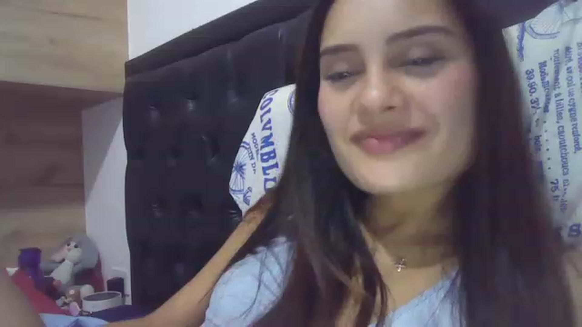 Gallery image thumbnail from nicollemiler's myfreecams stream on, 06/15/2023, 06:33 image 7 of 20
