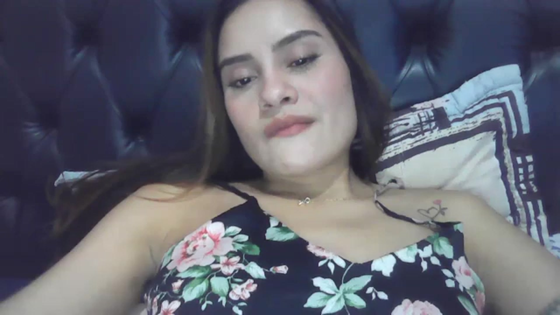 Gallery image thumbnail from nicollemiler's myfreecams stream on, 06/23/2023, 05:10 image 1 of 20