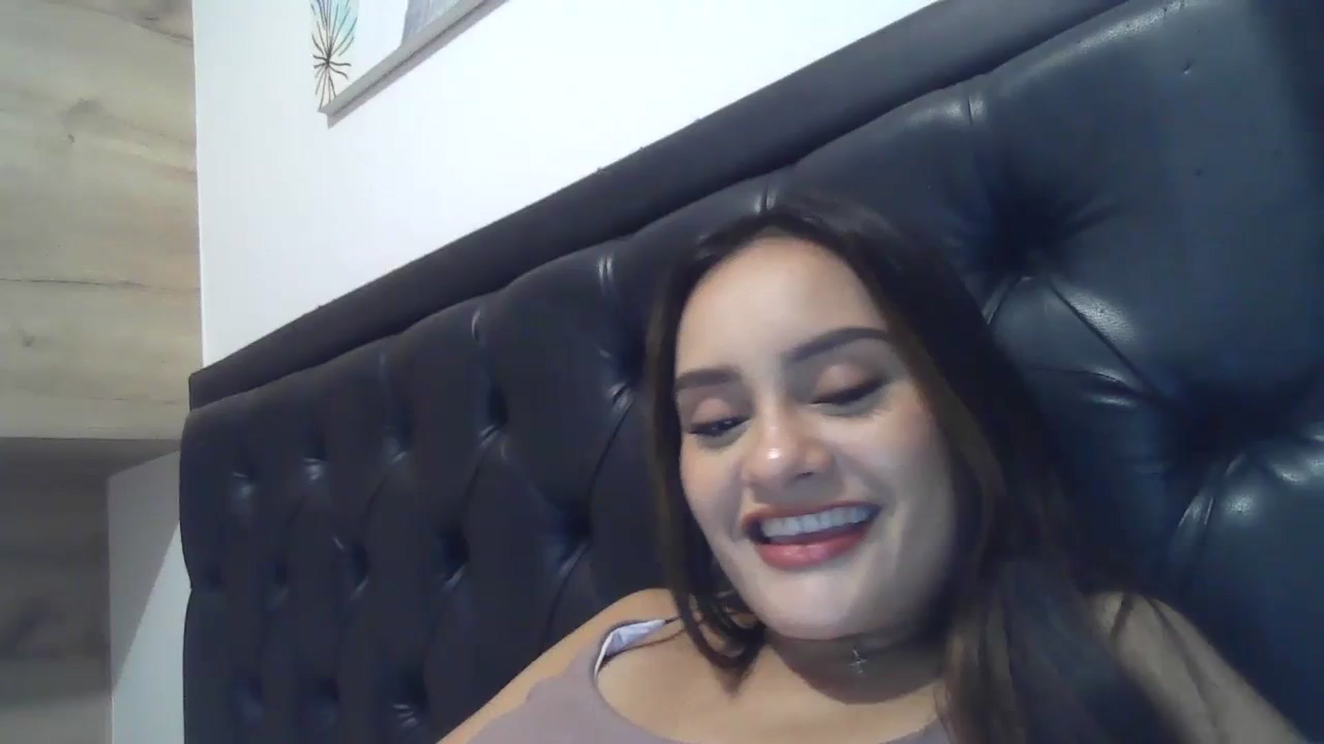 Gallery image thumbnail from nicollemiler's myfreecams stream on, 07/03/2023, 24:43 image 12 of 20
