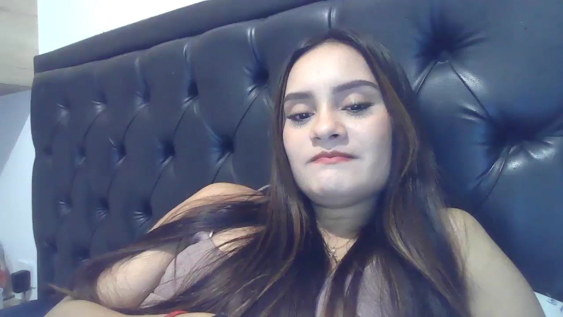 Gallery image thumbnail from nicollemiler's myfreecams stream on, 07/03/2023, 24:43 image 5 of 20