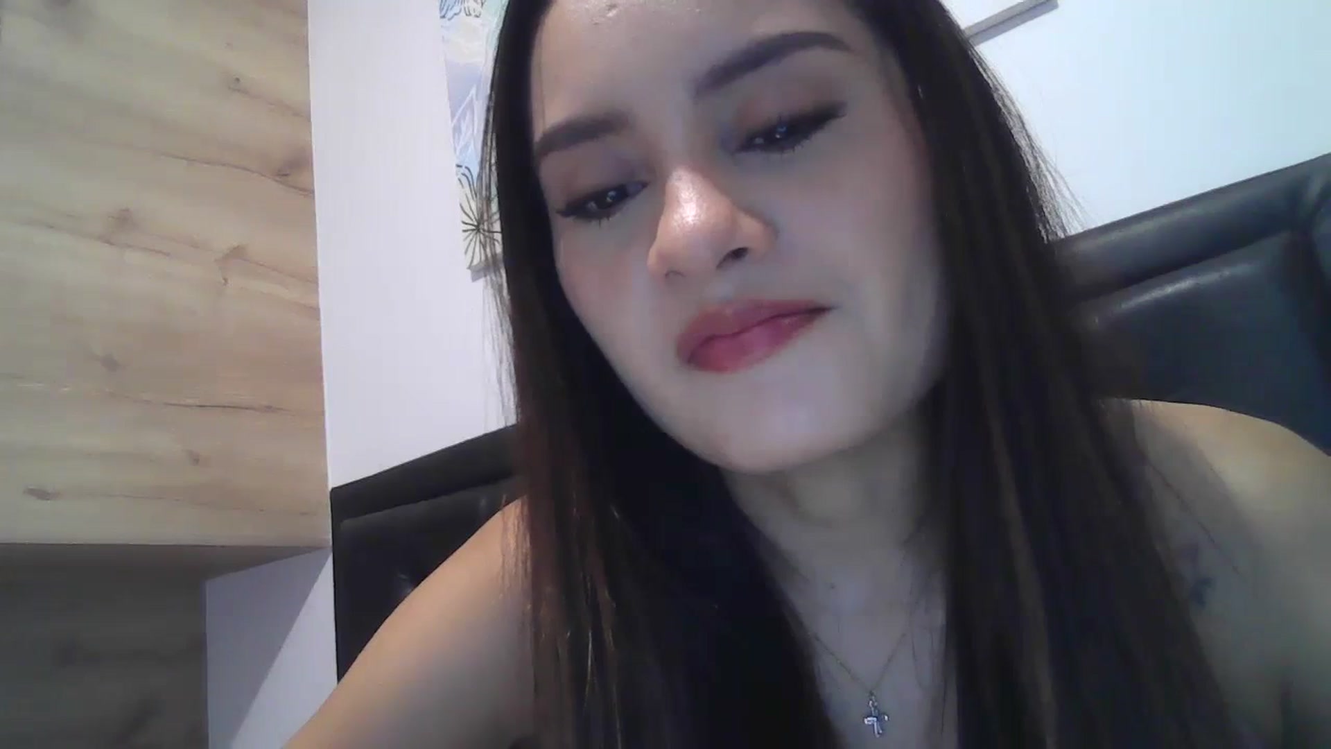 Gallery image thumbnail from nicollemiler's myfreecams stream on, 07/03/2023, 24:43 image 3 of 20