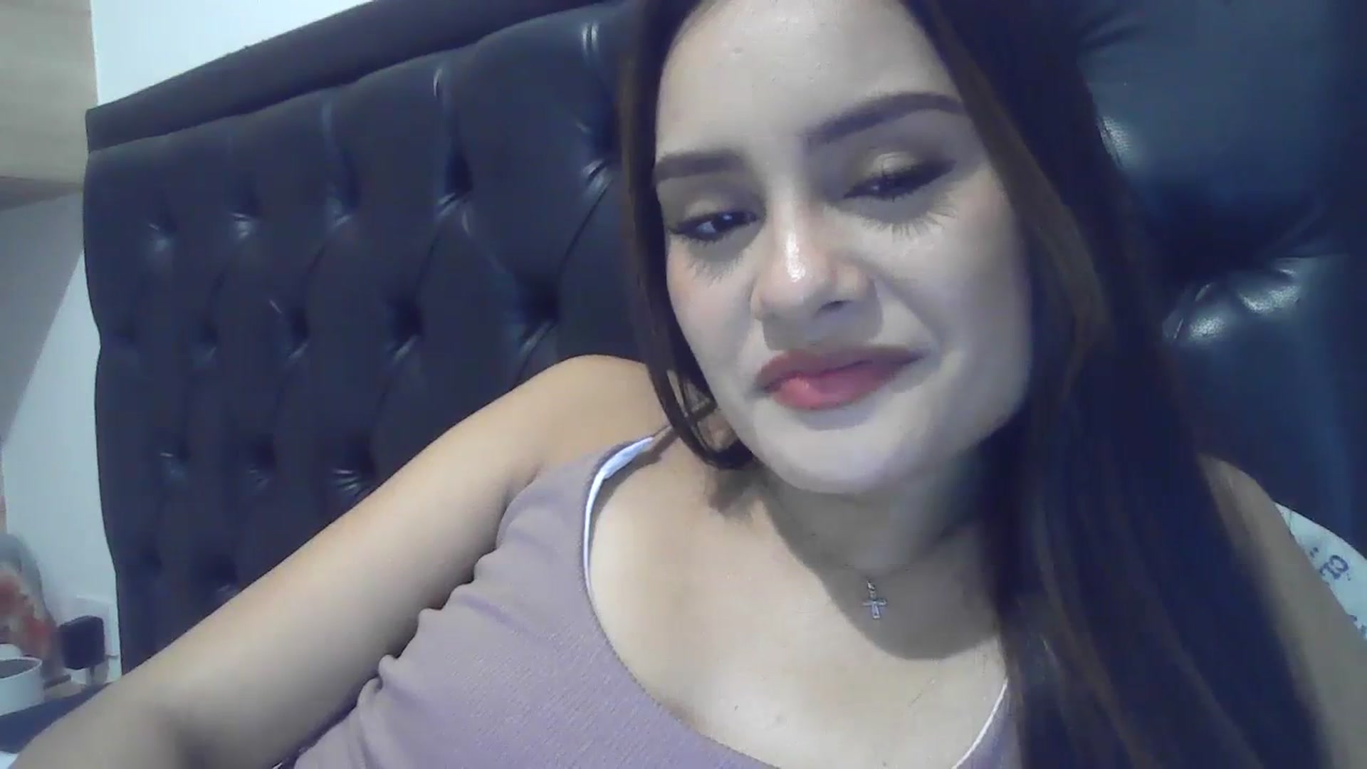 Gallery image thumbnail from nicollemiler's myfreecams stream on, 07/03/2023, 24:43 image 8 of 20