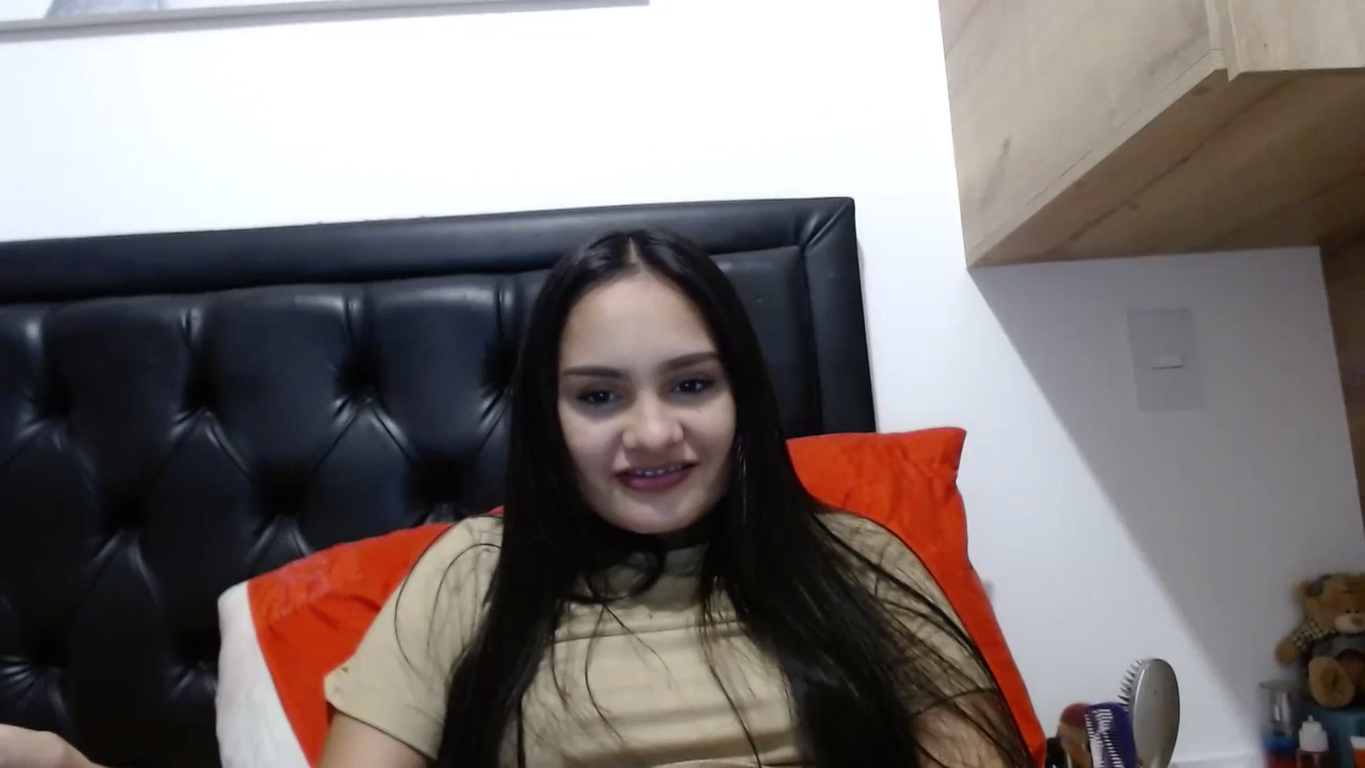 Gallery image thumbnail from nicollemiler's myfreecams stream on, 07/16/2023, 05:45 image 5 of 20