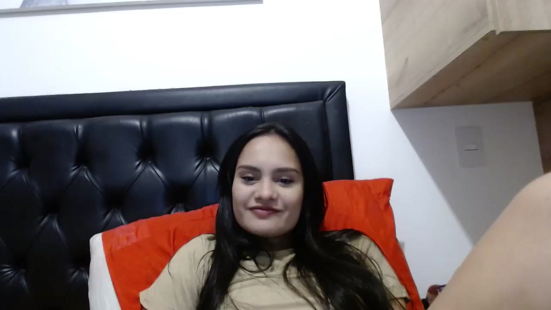 Gallery image thumbnail from nicollemiler's myfreecams stream on, 07/16/2023, 05:45 image 6 of 20