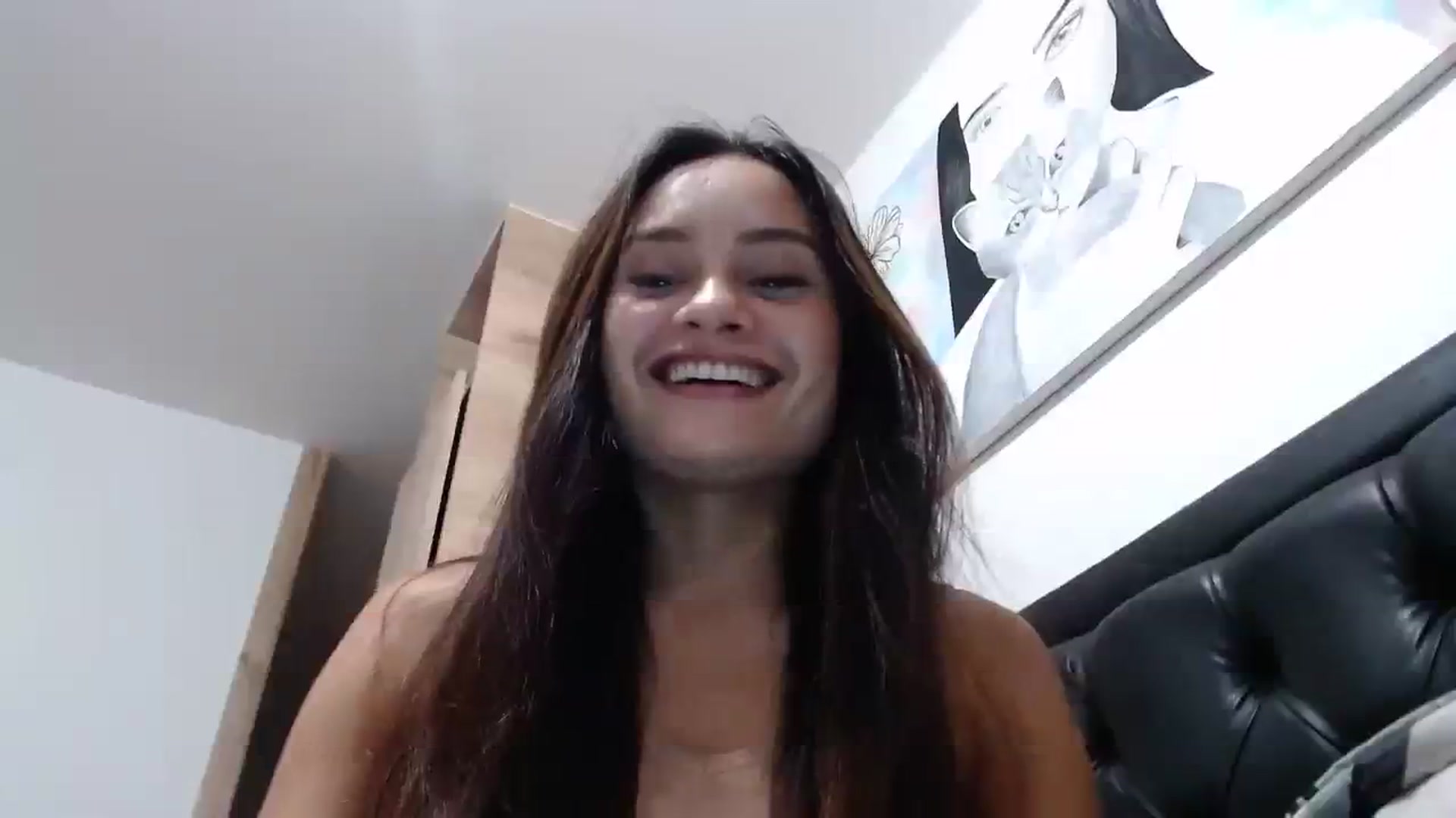 Gallery image thumbnail from nicollemiler's myfreecams stream on, 07/30/2023, 02:52 image 12 of 20