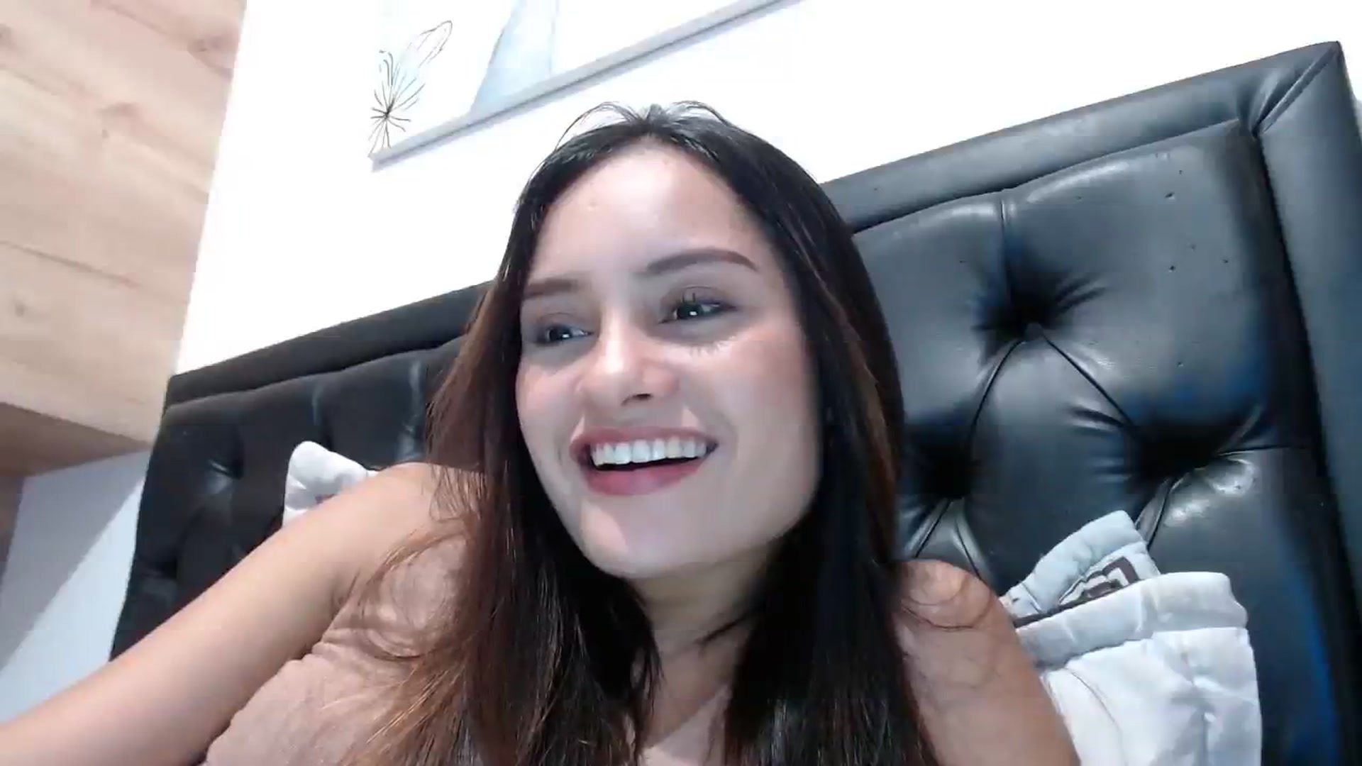 Gallery image thumbnail from nicollemiler's myfreecams stream on, 07/30/2023, 02:52 image 15 of 20