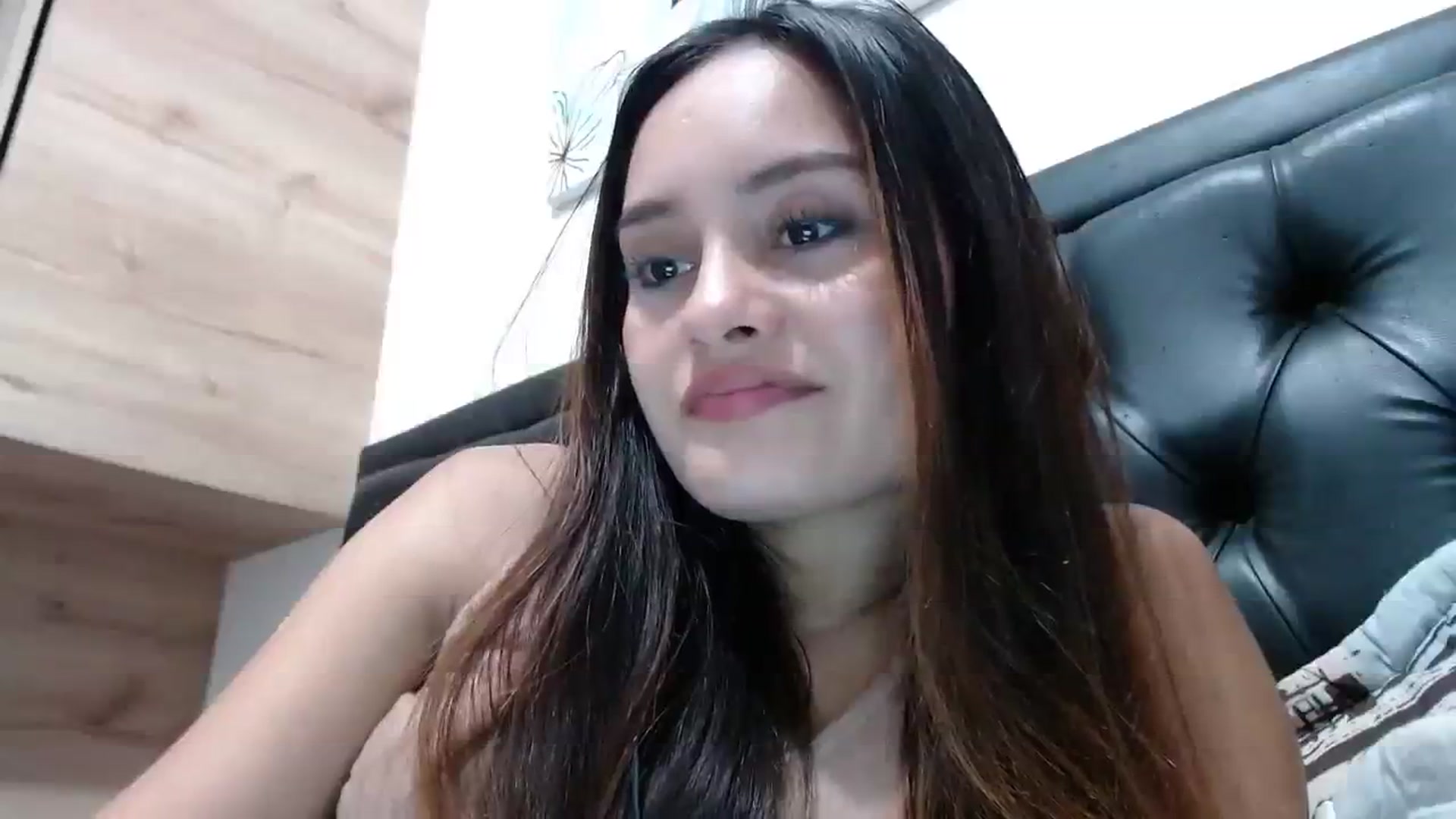 Gallery image thumbnail from nicollemiler's myfreecams stream on, 07/30/2023, 02:52 image 14 of 20