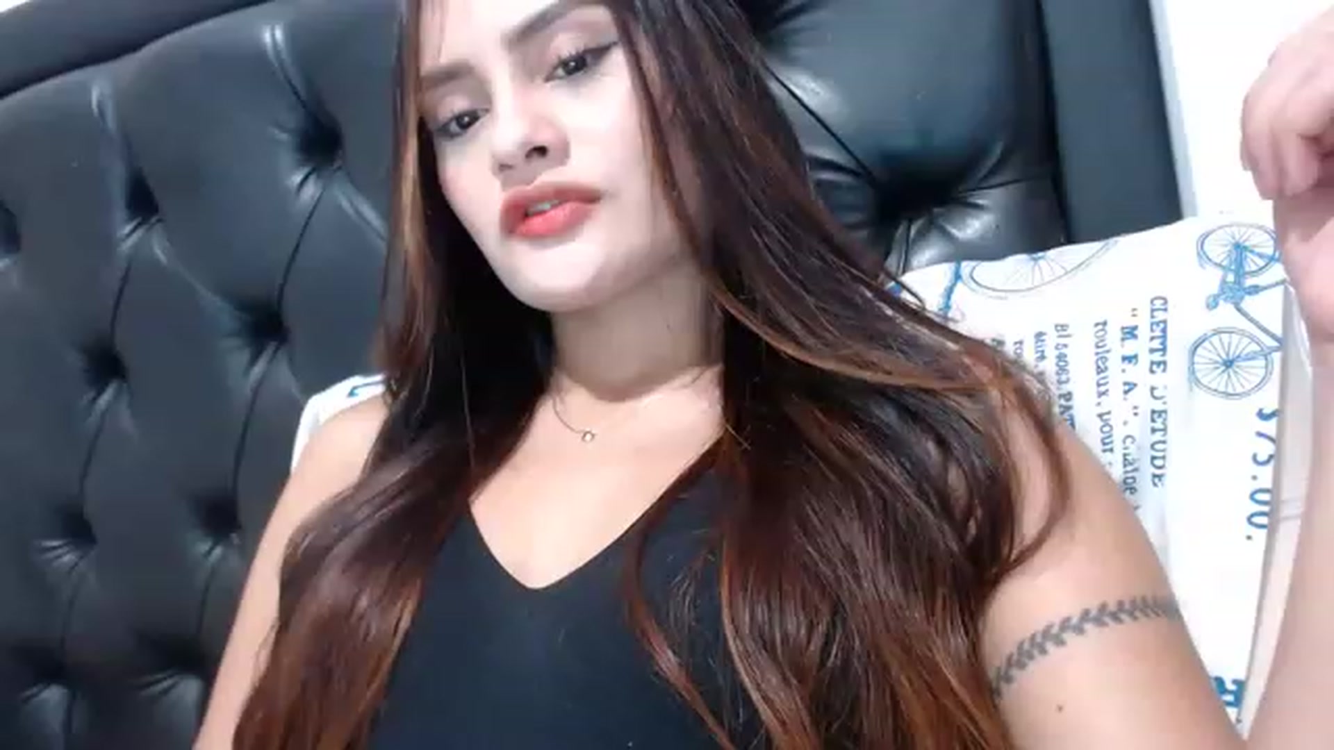 Gallery image thumbnail from nicollemiler's myfreecams stream on, 08/08/2023, 06:47 image 1 of 20