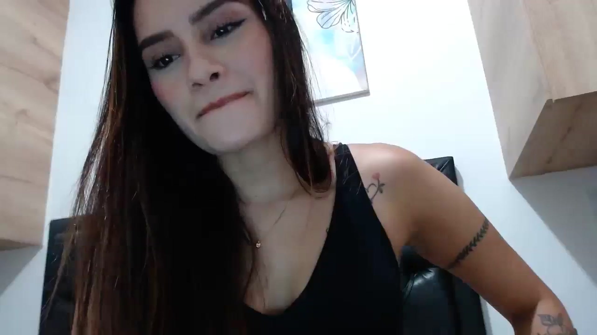 Gallery image thumbnail from nicollemiler's myfreecams stream on, 08/08/2023, 07:16 image 13 of 20