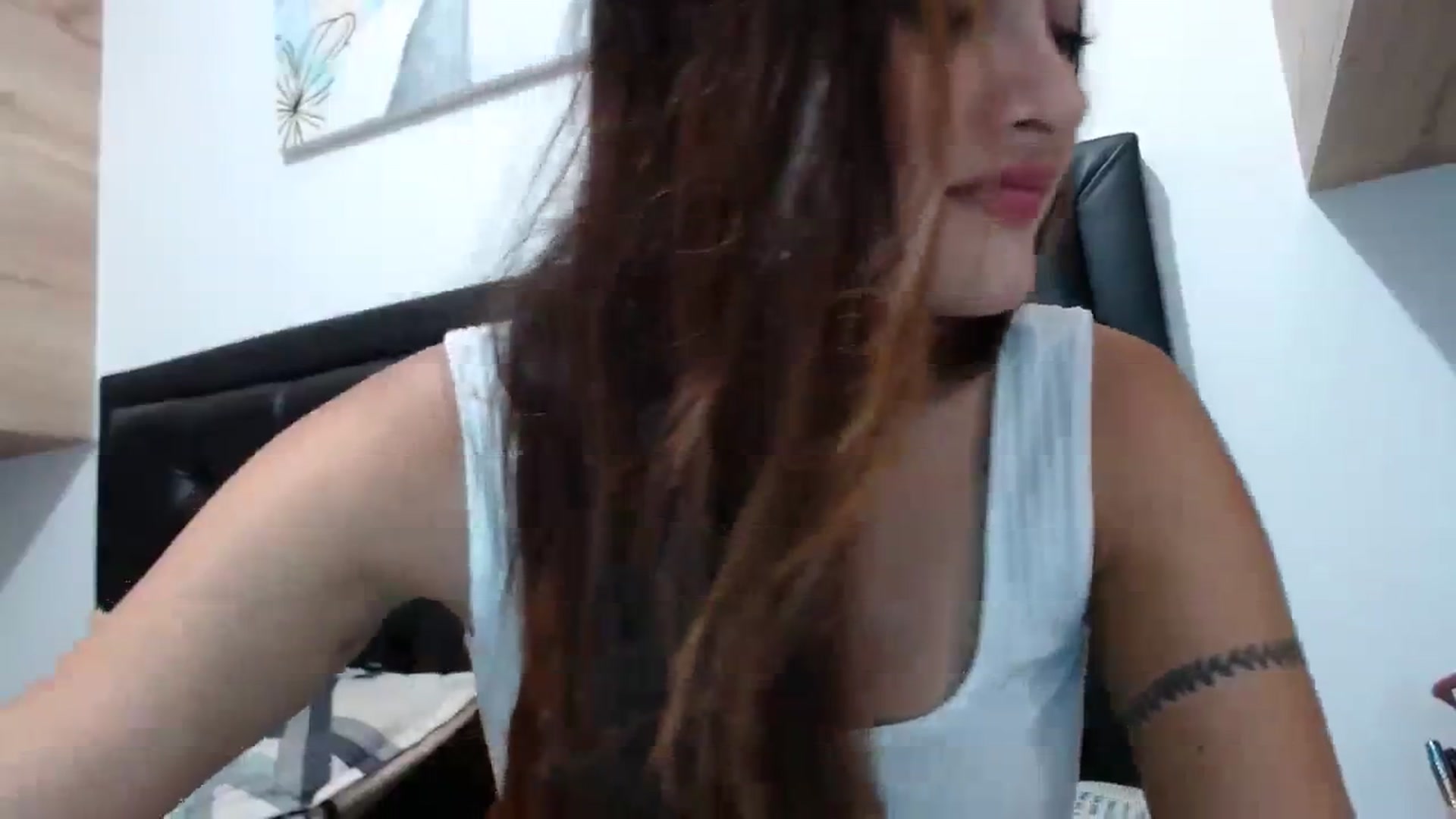 Gallery image thumbnail from nicollemiler's myfreecams stream on, 08/11/2023, 08:51 image 10 of 20