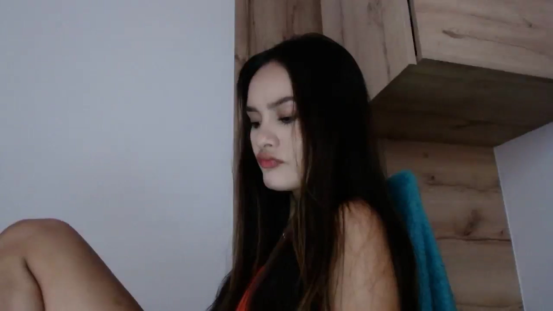 Gallery image thumbnail from nicollemiler's myfreecams stream on, 08/15/2023, 23:03 image 18 of 20