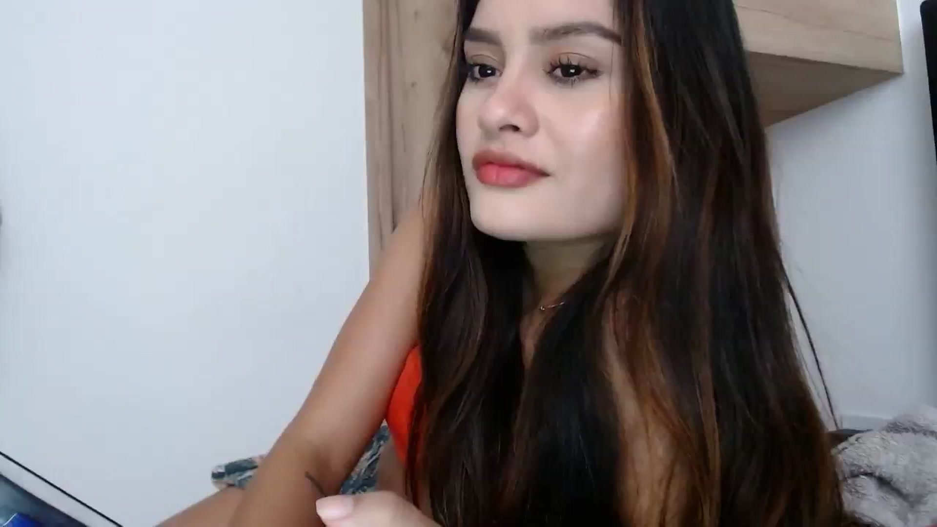 Gallery image thumbnail from nicollemiler's myfreecams stream on, 08/15/2023, 23:03 image 13 of 20