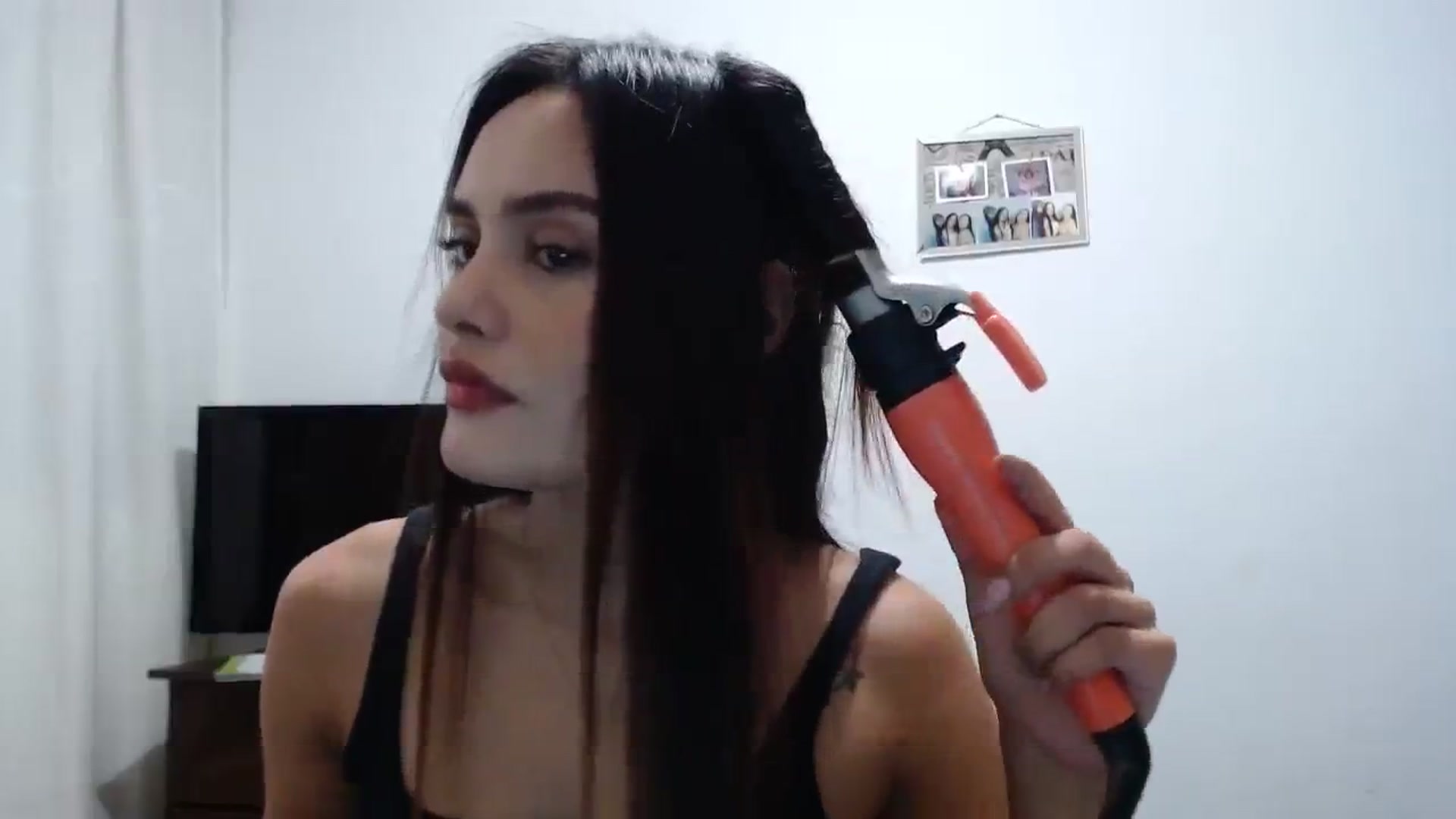 Gallery image thumbnail from nicollemiler's myfreecams stream on, 09/17/2023, 24:31 image 5 of 20