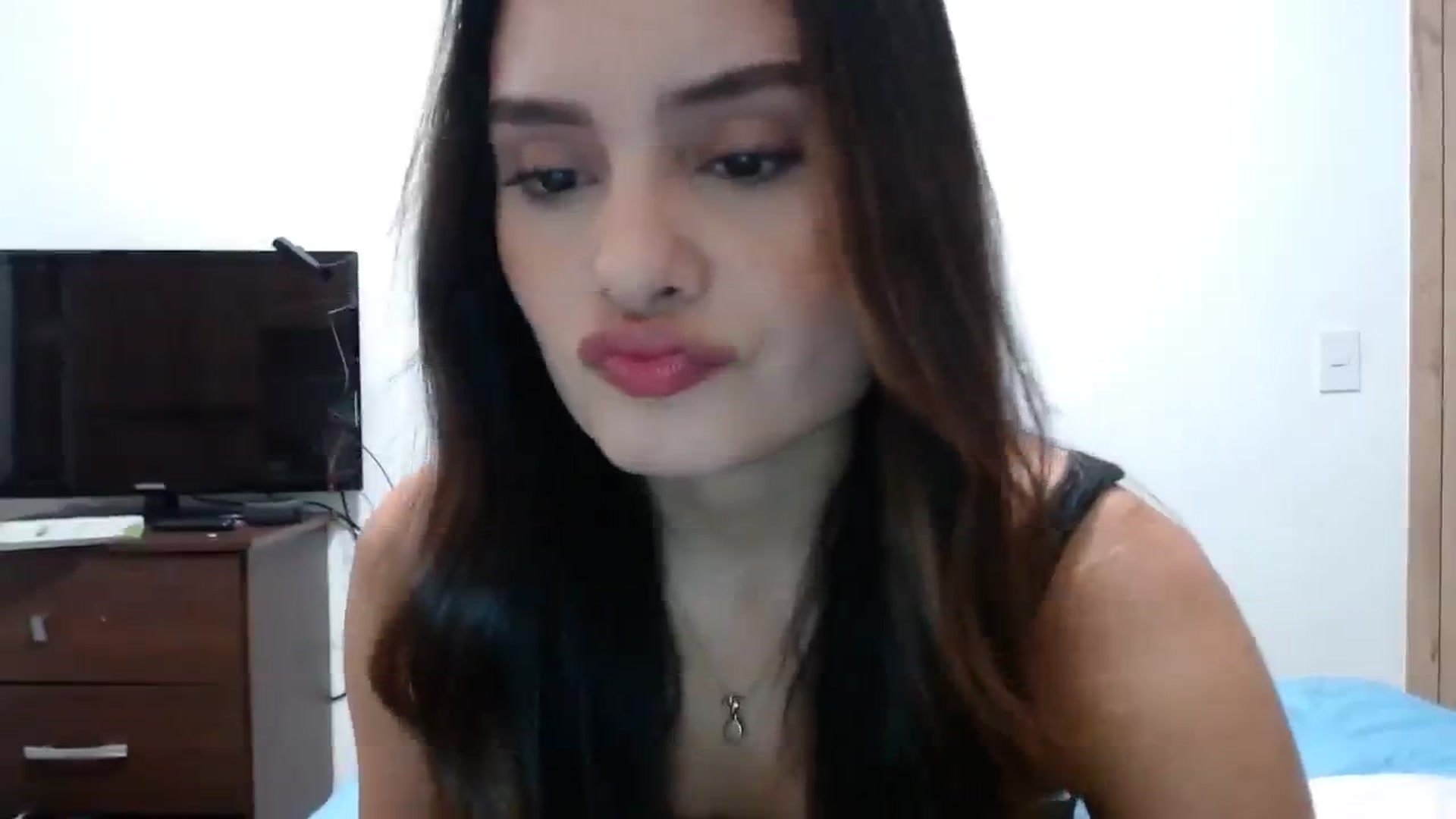 Gallery image thumbnail from nicollemiler's myfreecams stream on, 09/17/2023, 24:31 image 16 of 20