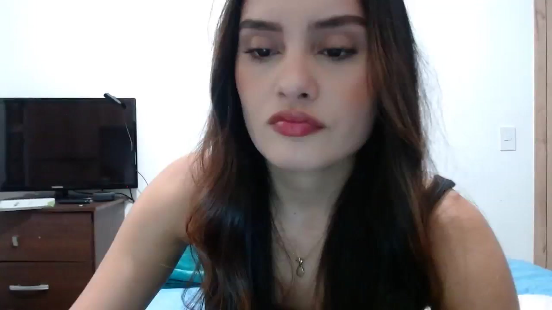 Gallery image thumbnail from nicollemiler's myfreecams stream on, 09/17/2023, 24:31 image 14 of 20