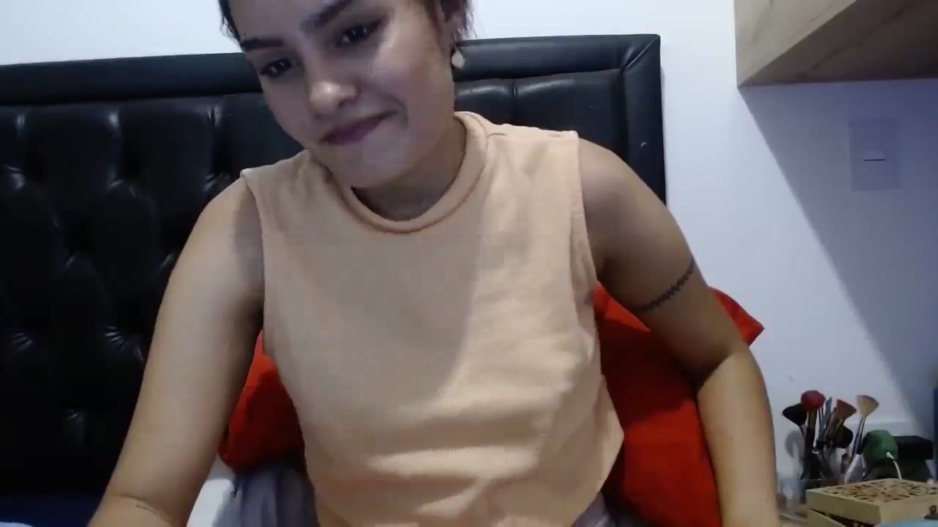 Gallery image thumbnail from nicollemiler's myfreecams stream on, 09/19/2023, 07:39 image 9 of 20