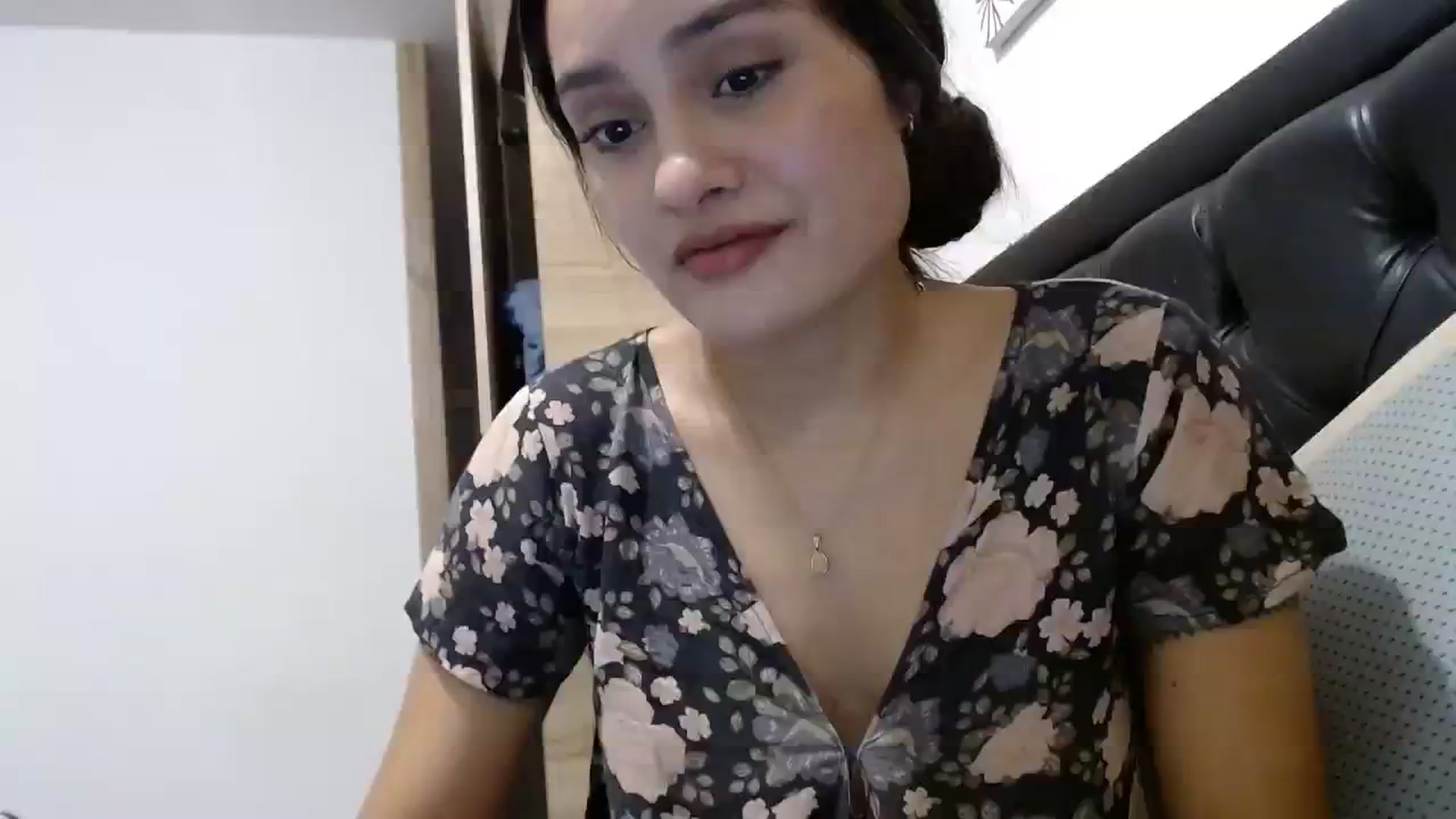Gallery image thumbnail from nicollemiler's myfreecams stream on, 09/23/2023, 23:15 image 18 of 20