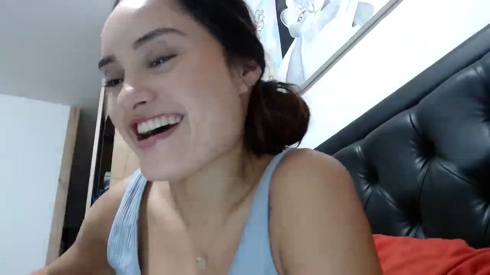 Gallery image thumbnail from nicollemiler's myfreecams stream on, 10/04/2023, 07:48 image 12 of 20