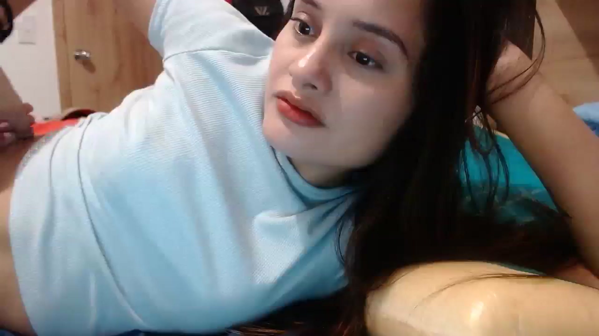 Gallery image thumbnail from nicollemiler's myfreecams stream on, 10/17/2023, 06:35 image 12 of 20