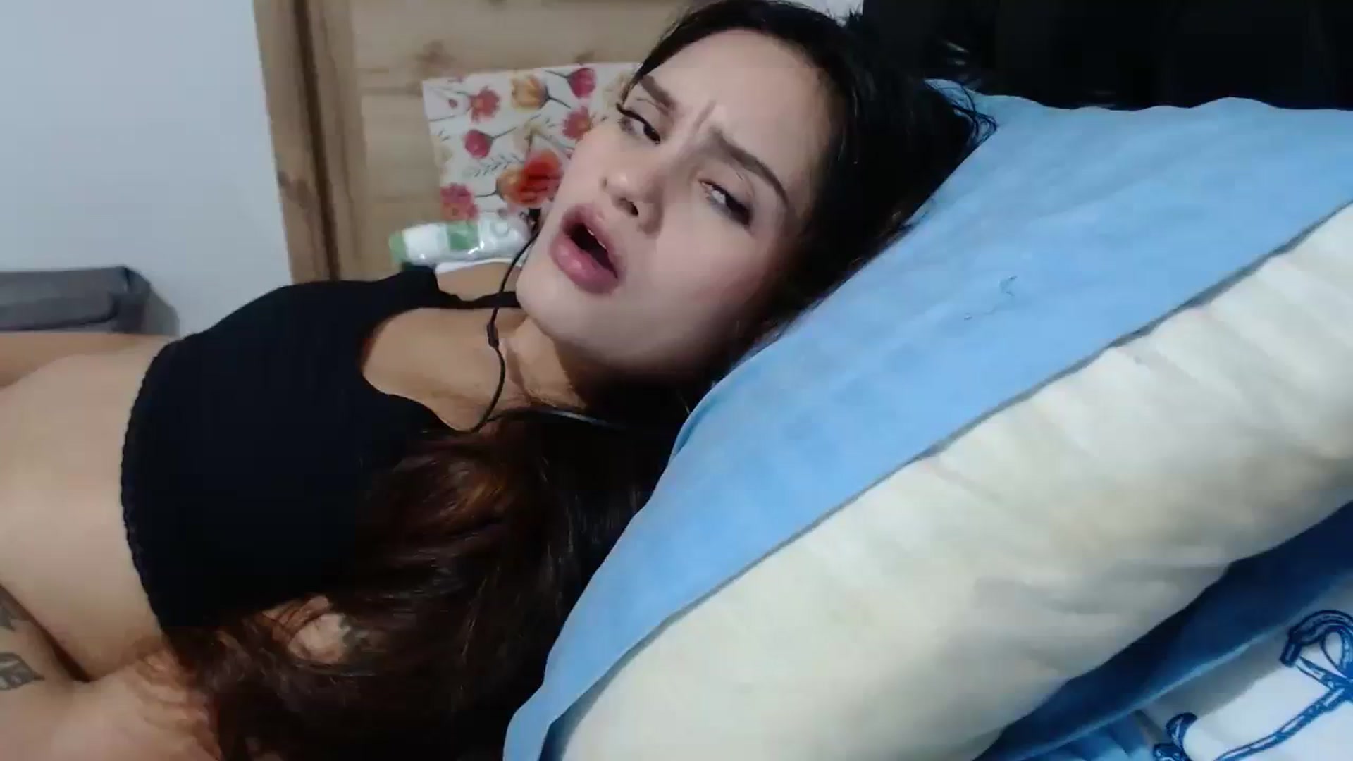 Gallery image thumbnail from nicollemiler's myfreecams stream on, 10/24/2023, 07:49 image 12 of 20