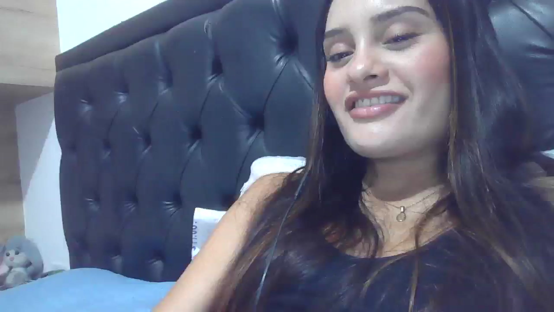Gallery image thumbnail from nicollemiler's myfreecams stream on, 10/31/2023, 05:44 image 20 of 20