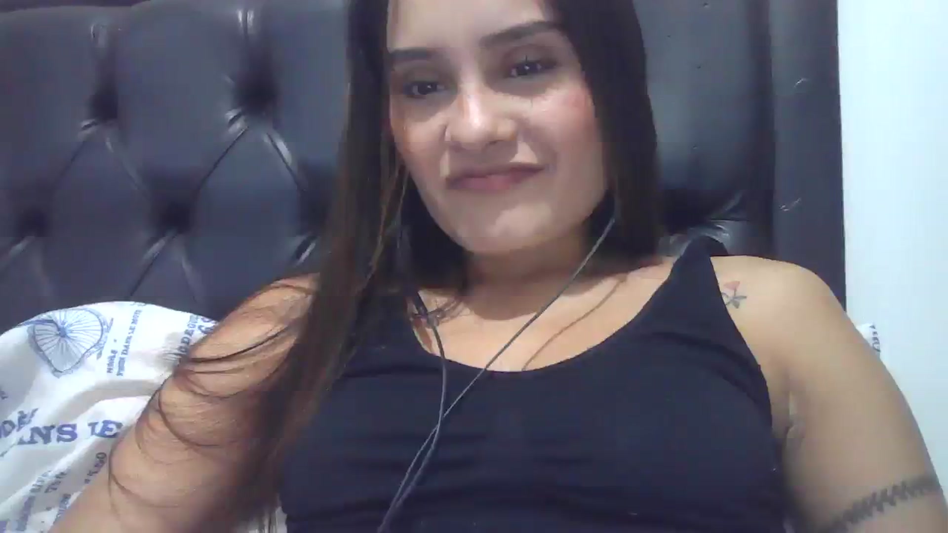 Gallery image thumbnail from nicollemiler's myfreecams stream on, 10/31/2023, 05:44 image 5 of 20