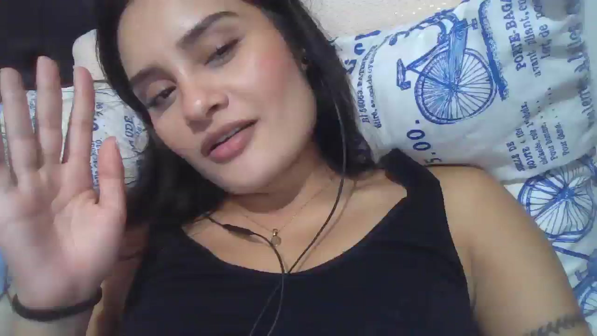Gallery image thumbnail from nicollemiler's myfreecams stream on, 10/31/2023, 05:44 image 10 of 20