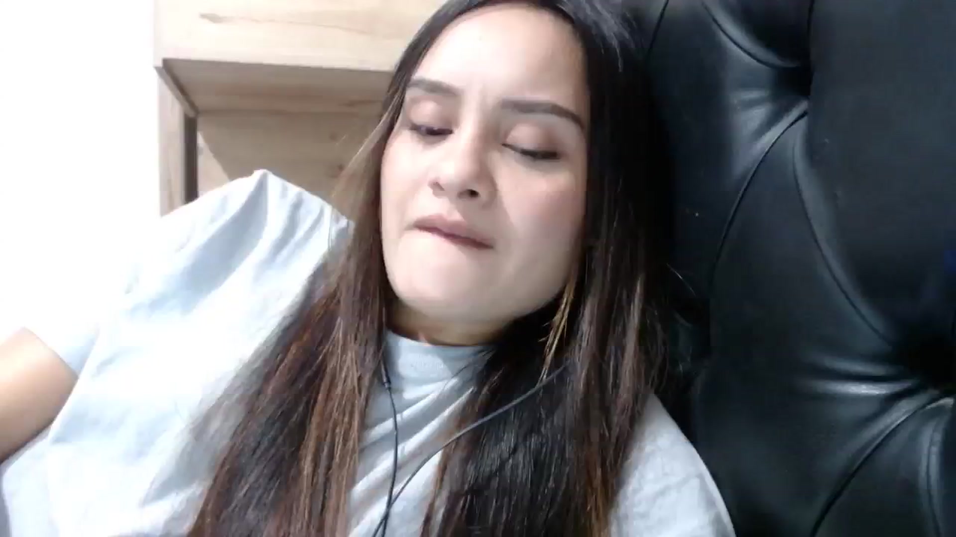 Gallery image thumbnail from nicollemiler's myfreecams stream on, 11/07/2023, 06:00 image 17 of 20