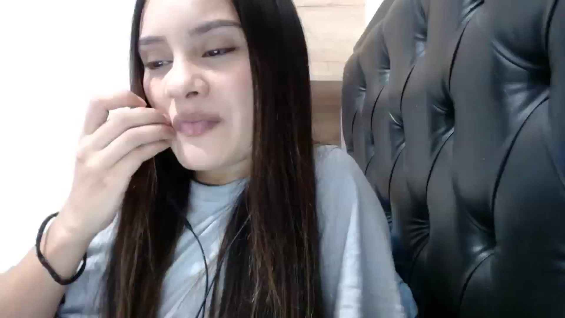 Gallery image thumbnail from nicollemiler's myfreecams stream on, 11/07/2023, 06:00 image 8 of 20