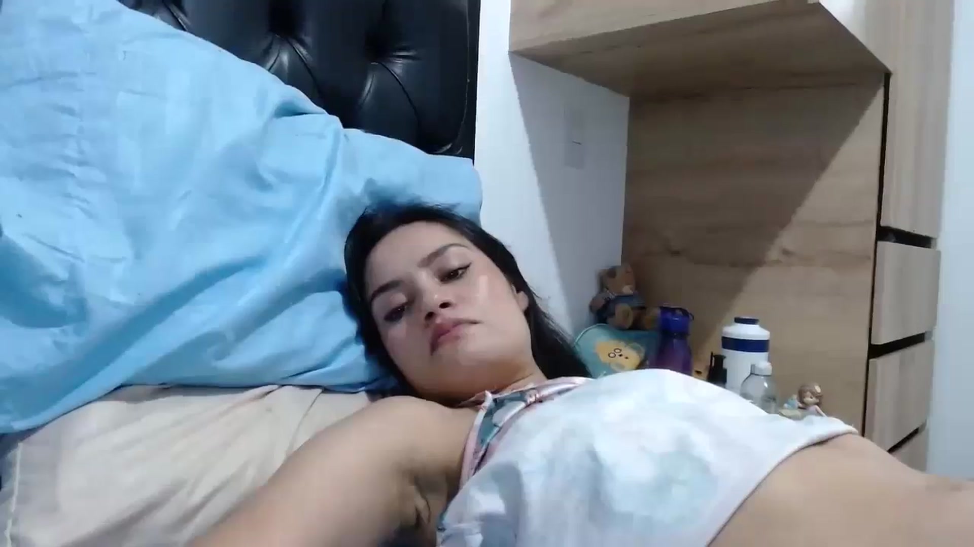 Gallery image thumbnail from nicollemiler's myfreecams stream on, 12/03/2023, 06:00 image 20 of 20