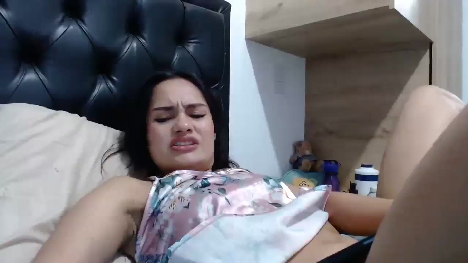 Gallery image thumbnail from nicollemiler's myfreecams stream on, 12/03/2023, 06:00 image 12 of 20