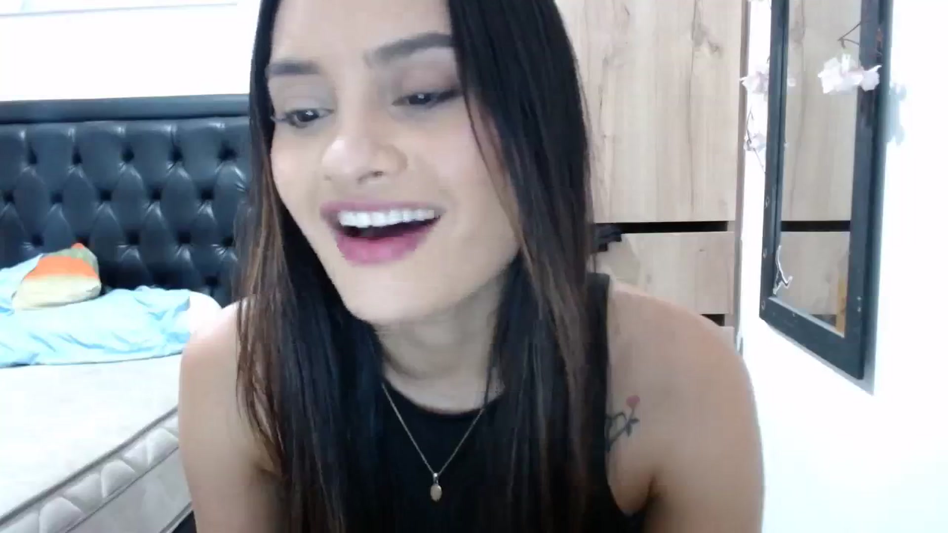 Gallery image thumbnail from nicollemiler's myfreecams stream on, 12/28/2023, 06:08 image 12 of 20