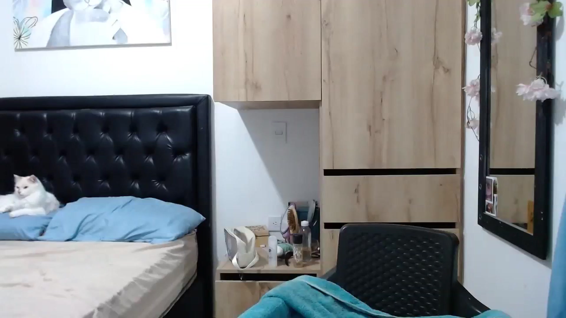Gallery image thumbnail from nicollemiler's myfreecams stream on, 01/04/2024, 05:40 image 18 of 20