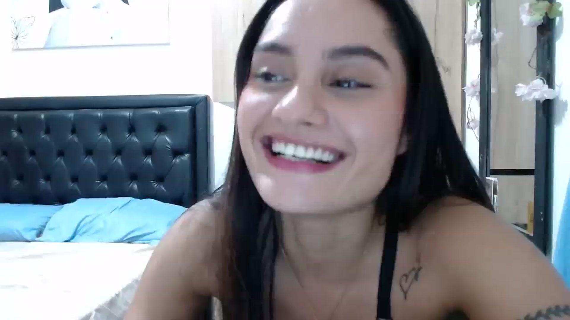 Gallery image thumbnail from nicollemiler's myfreecams stream on, 01/04/2024, 06:00 image 19 of 20