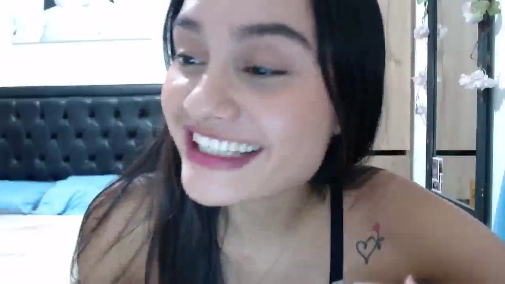 Gallery image thumbnail from nicollemiler's myfreecams stream on, 01/04/2024, 06:00 image 6 of 20