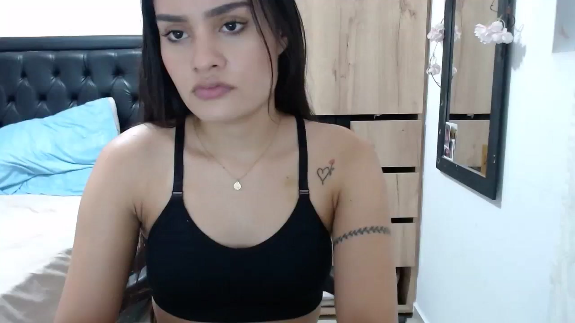 Gallery image thumbnail from nicollemiler's myfreecams stream on, 01/07/2024, 04:42 image 11 of 20