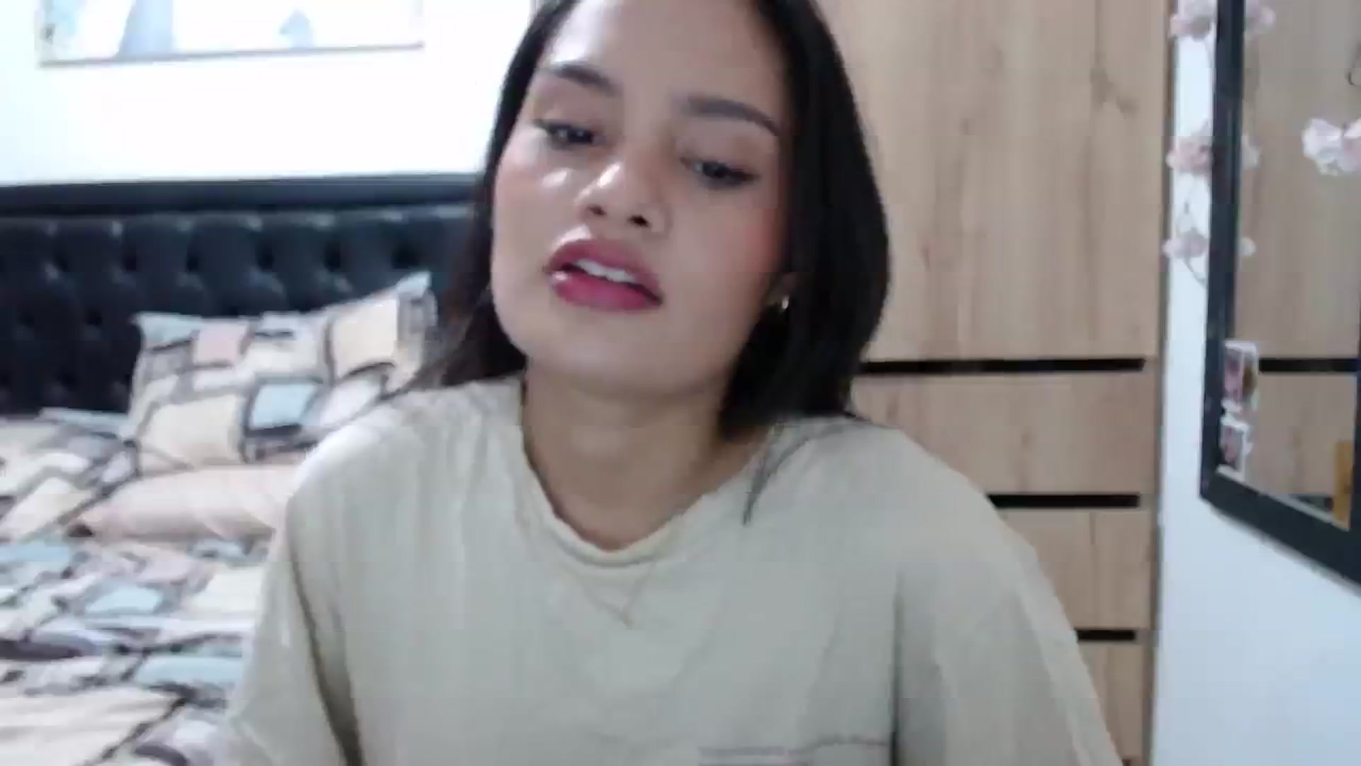 Gallery image thumbnail from nicollemiler's myfreecams stream on, 01/27/2024, 06:14 image 5 of 20
