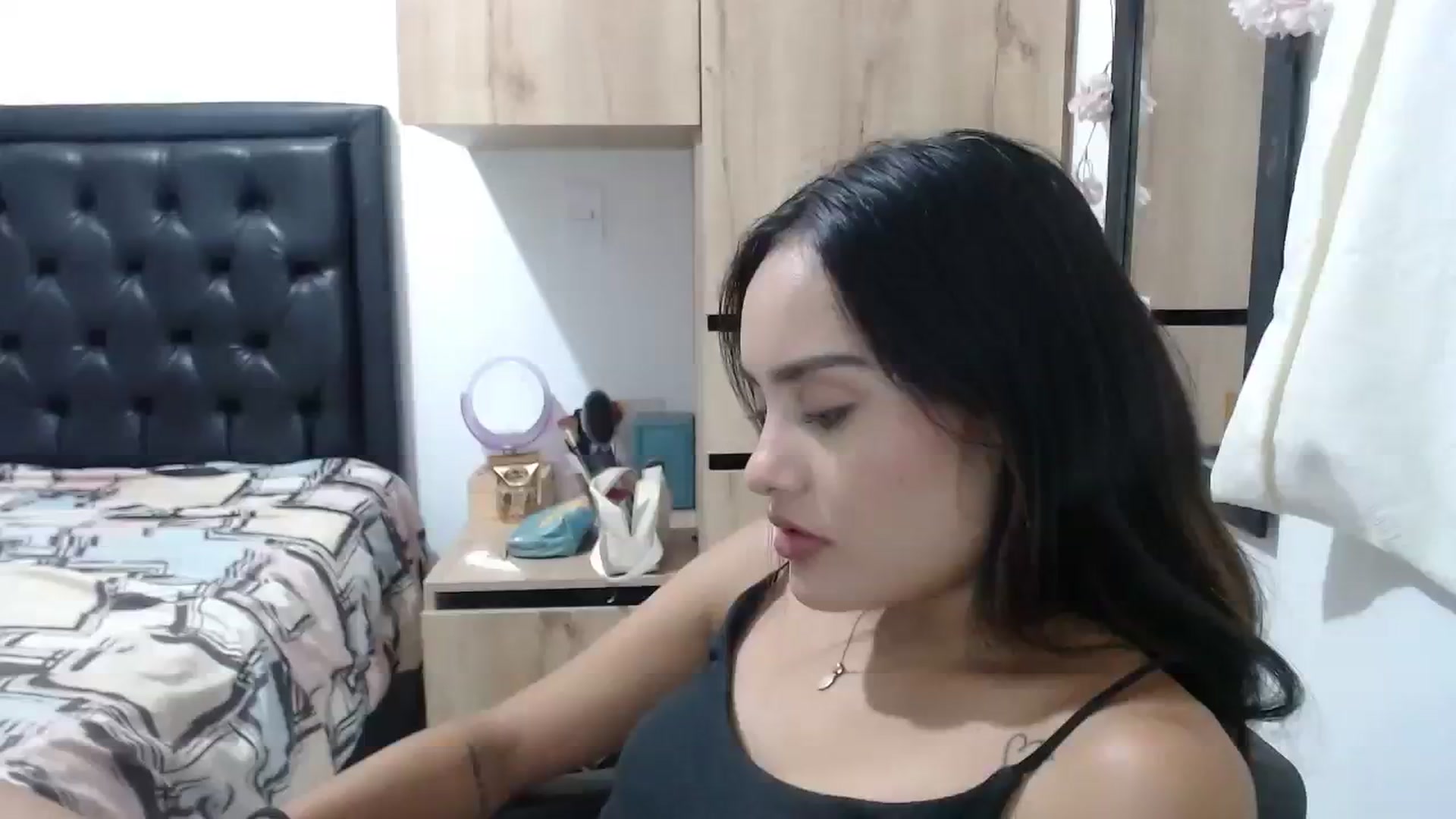 Gallery image thumbnail from nicollemiler's myfreecams stream on, 02/02/2024, 06:46 image 3 of 20