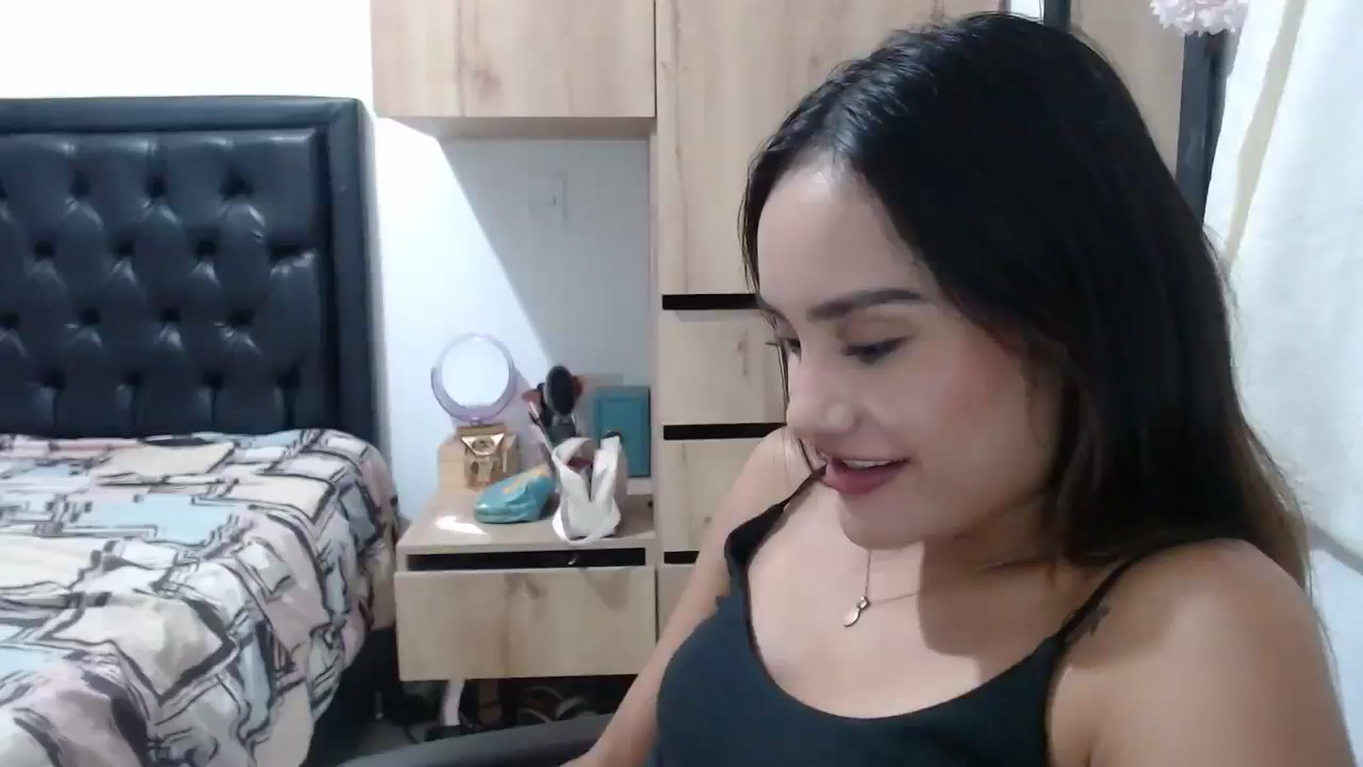 Gallery image thumbnail from nicollemiler's myfreecams stream on, 02/02/2024, 06:46 image 4 of 20