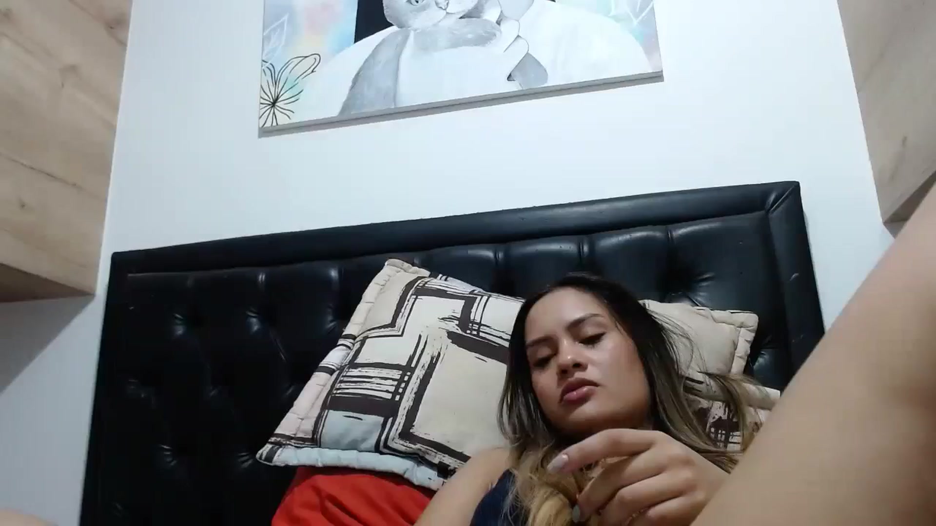 Gallery image thumbnail from nicollemiler's myfreecams stream on, 02/15/2024, 06:04 image 16 of 20