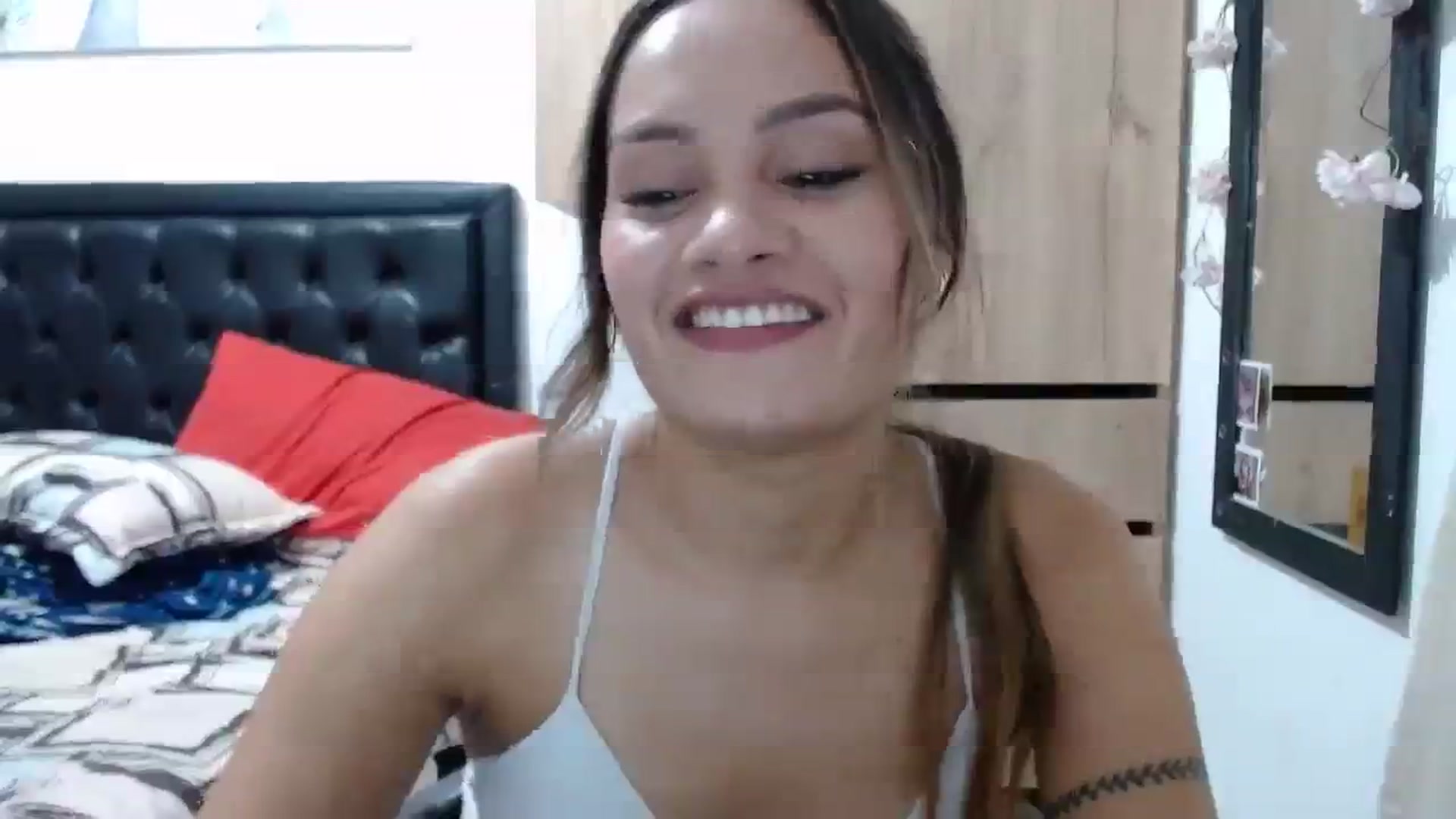 Gallery image thumbnail from nicollemiler's myfreecams stream on, 02/22/2024, 04:57 image 7 of 20