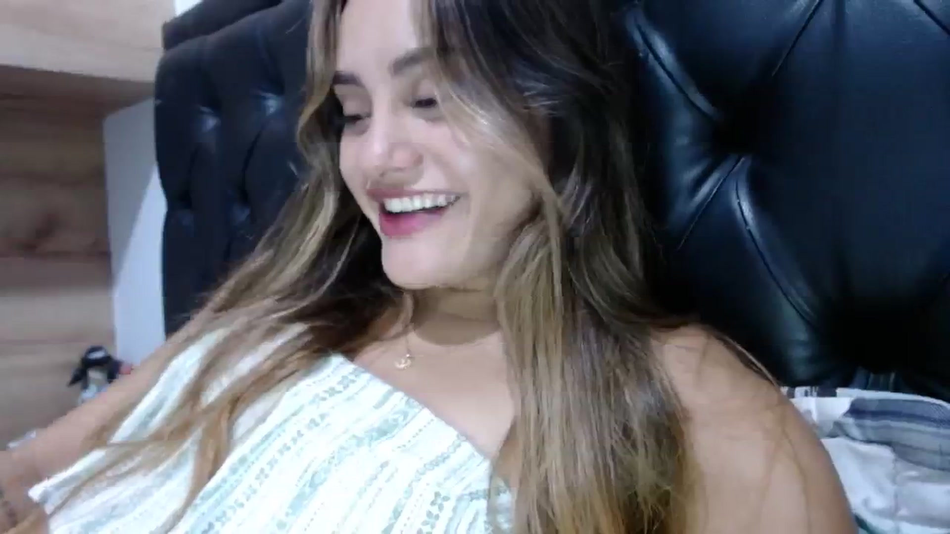 Gallery image thumbnail from nicollemiler's myfreecams stream on, 04/11/2024, 05:47 image 19 of 20
