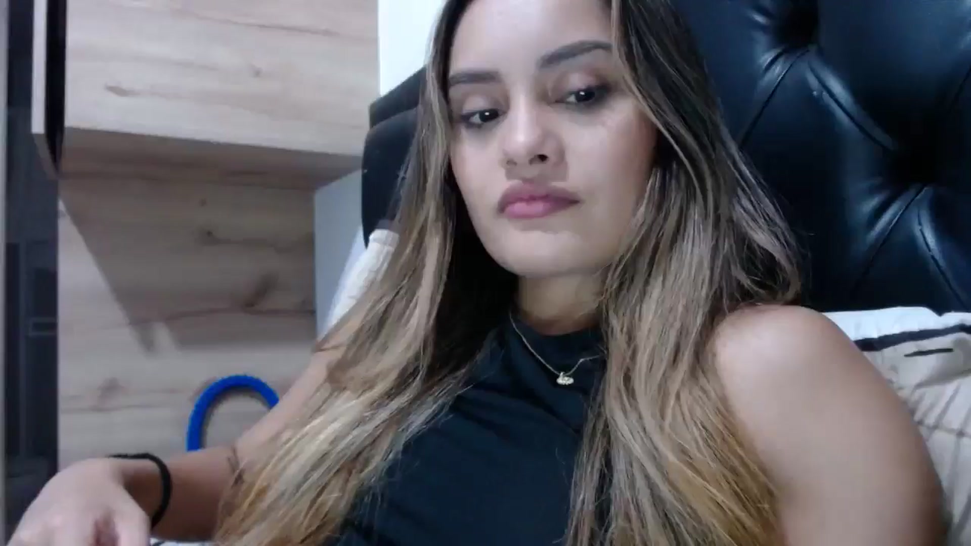 Gallery image thumbnail from nicollemiler's myfreecams stream on, 04/17/2024, 06:30 image 19 of 20