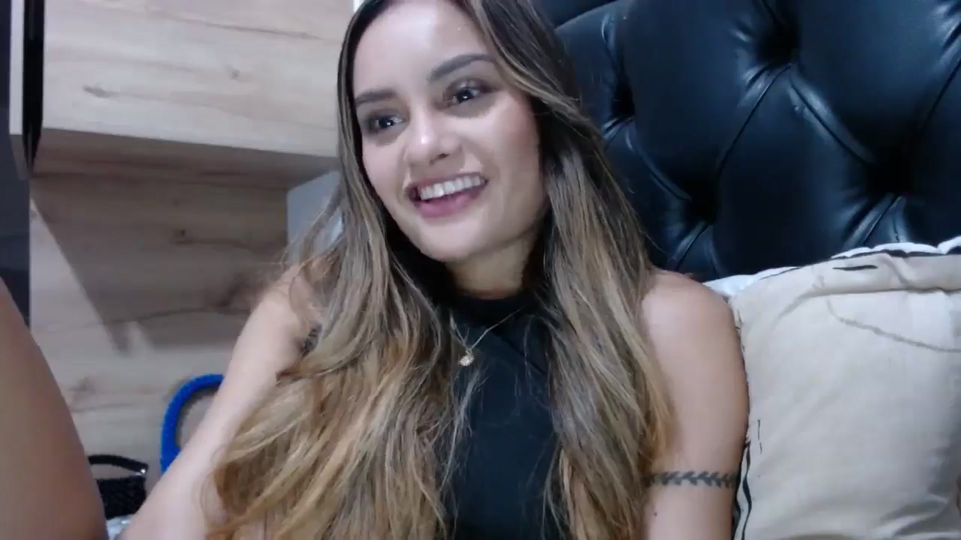 Gallery image thumbnail from nicollemiler's myfreecams stream on, 04/17/2024, 06:30 image 11 of 20