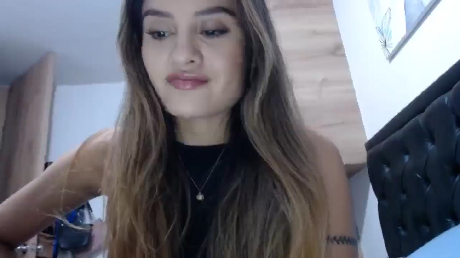 Gallery image thumbnail from nicollemiler's myfreecams stream on, 05/09/2024, 08:01 image 2 of 20