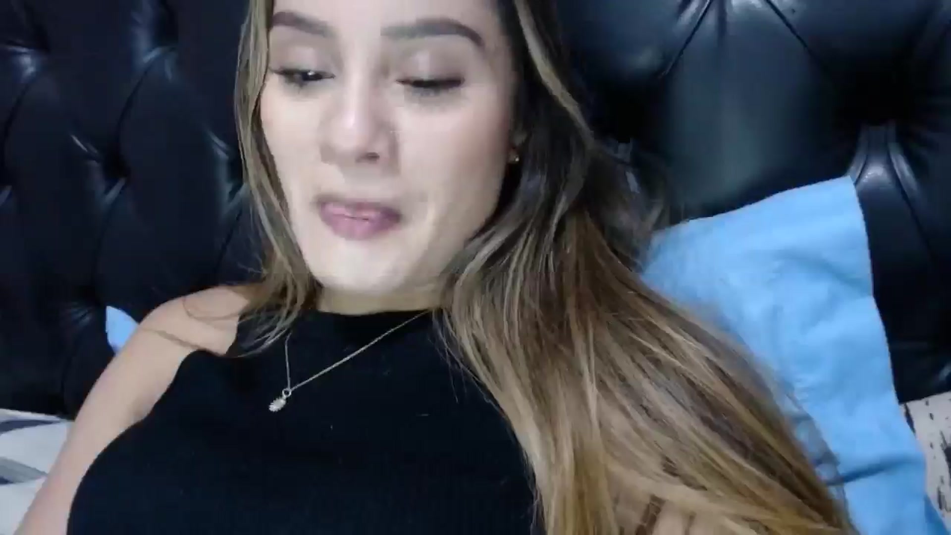 Gallery image thumbnail from nicollemiler's myfreecams stream on, 05/09/2024, 08:01 image 9 of 20
