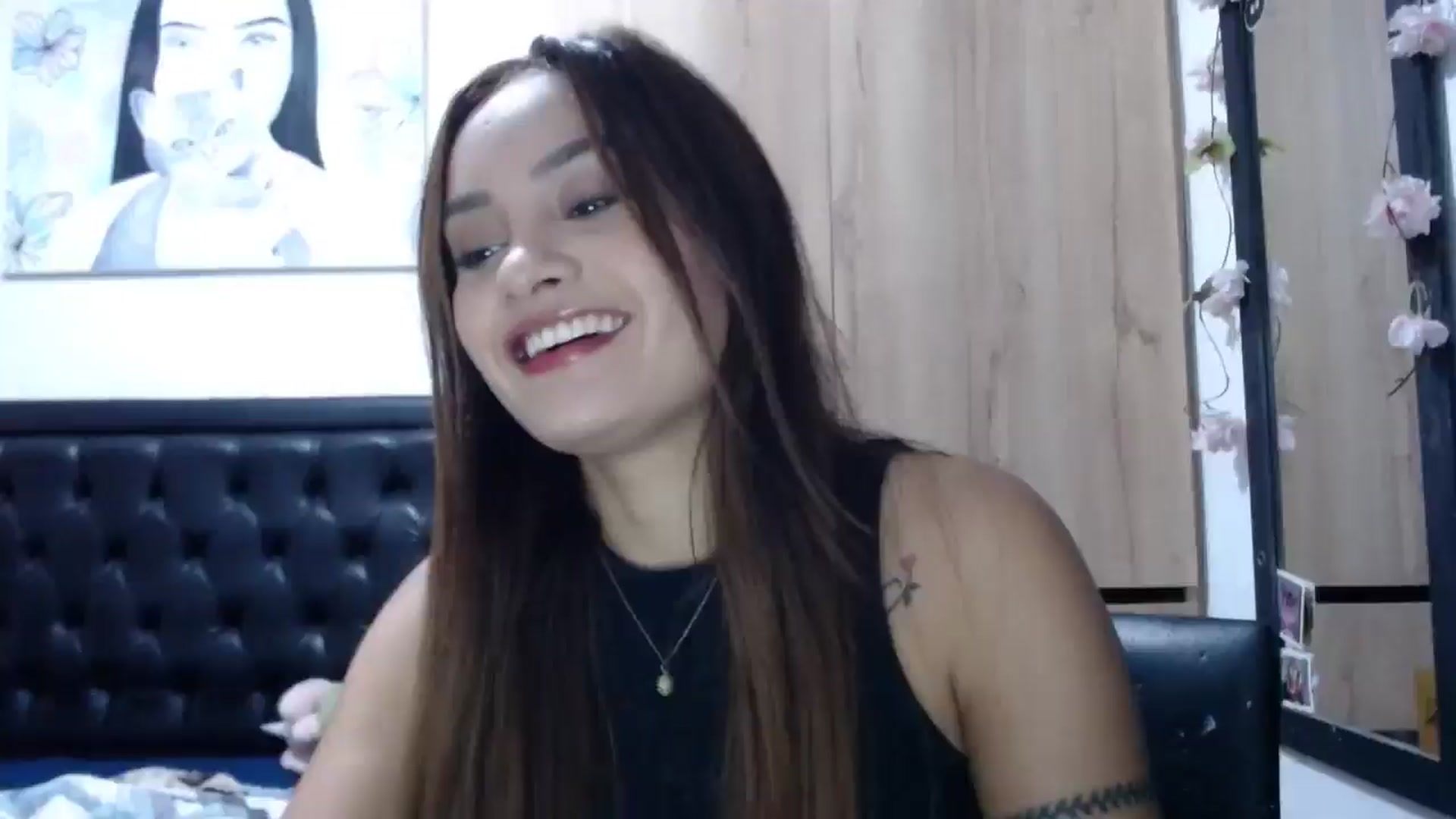 Gallery image thumbnail from nicollemiler's myfreecams stream on, 05/22/2024, 06:57 image 1 of 20