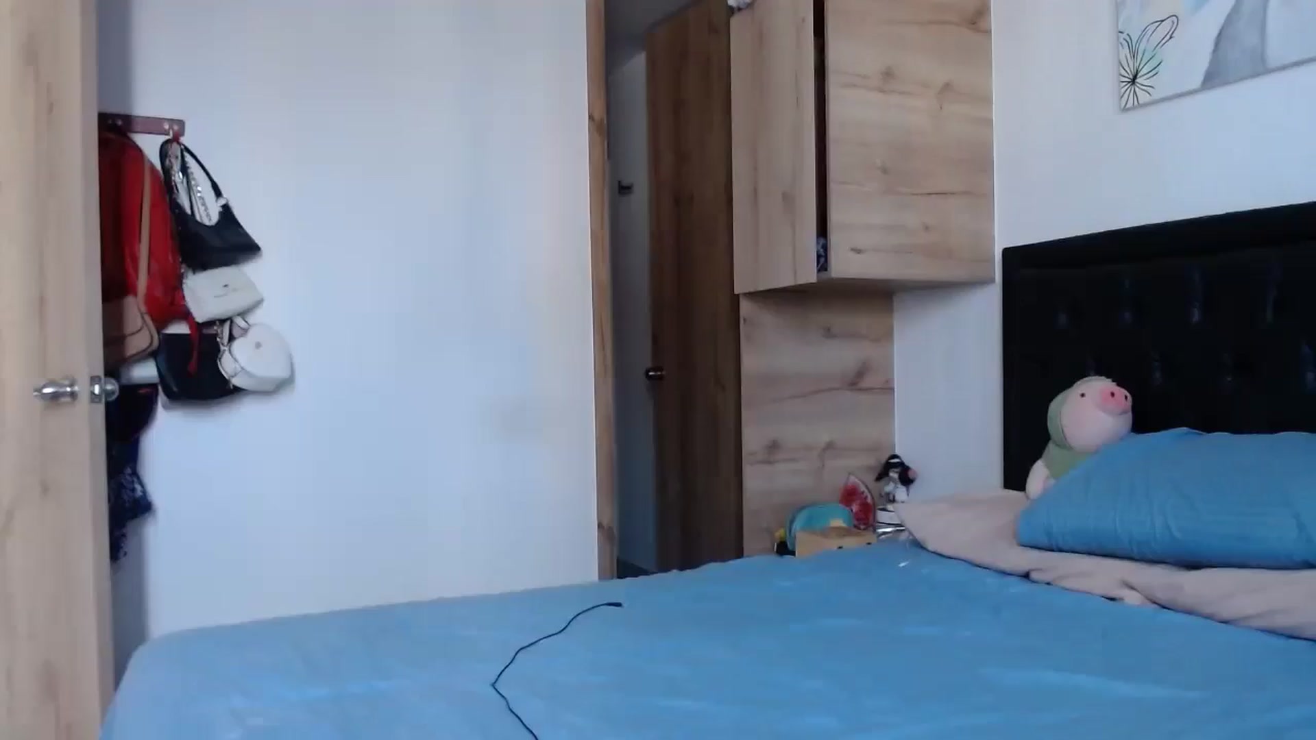 Gallery image thumbnail from nicollemiler's myfreecams stream on, 06/12/2024, 14:16 image 4 of 20